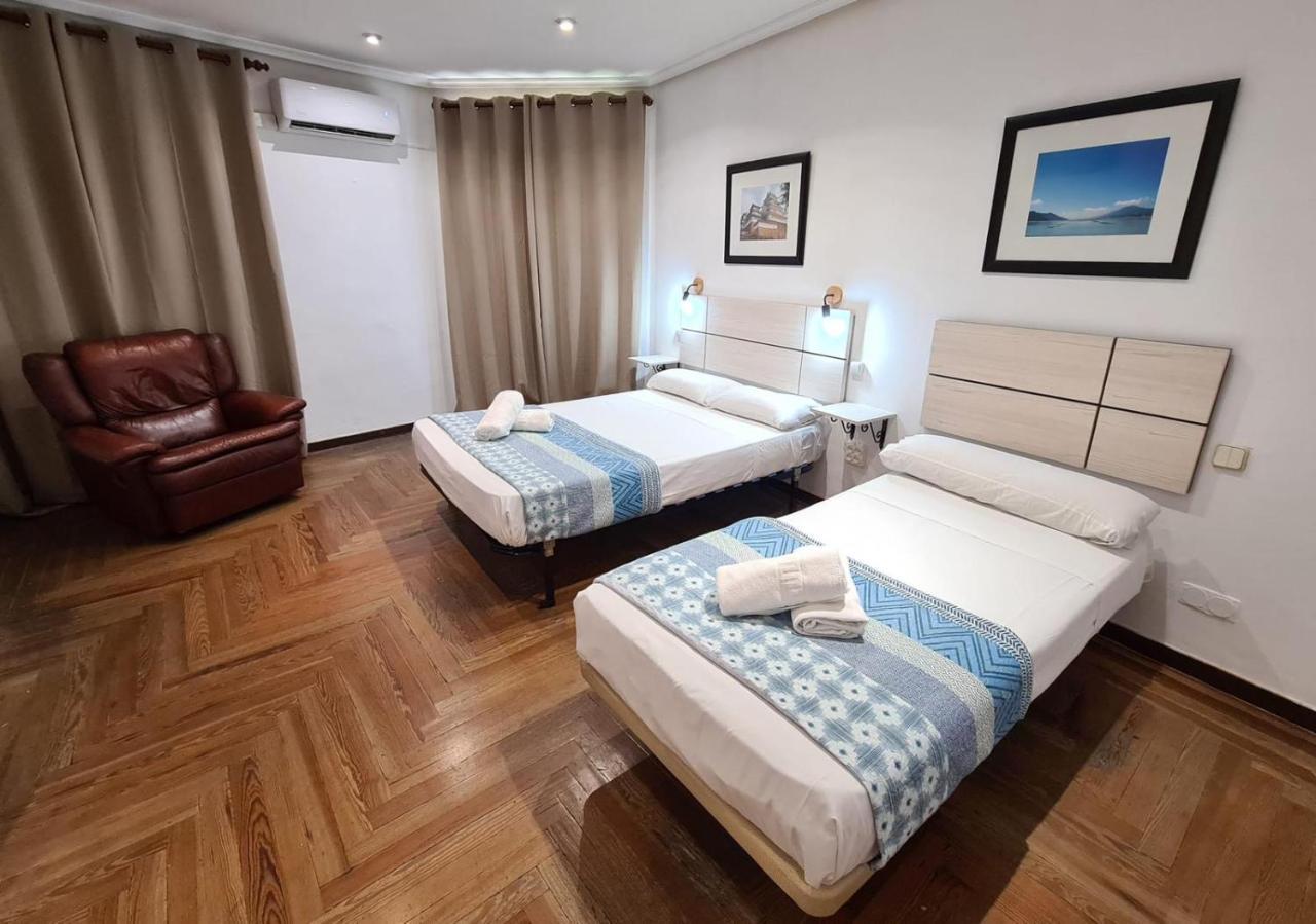 Hostal Santa Barbara Madri Exterior foto